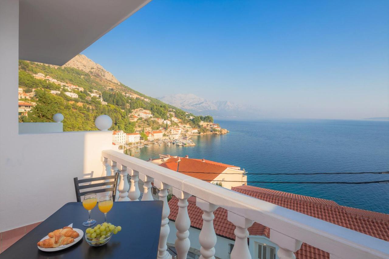 Family Beach Rooms Omiš Dış mekan fotoğraf