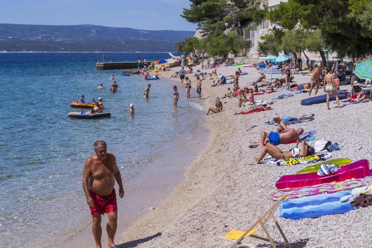 Family Beach Rooms Omiš Dış mekan fotoğraf