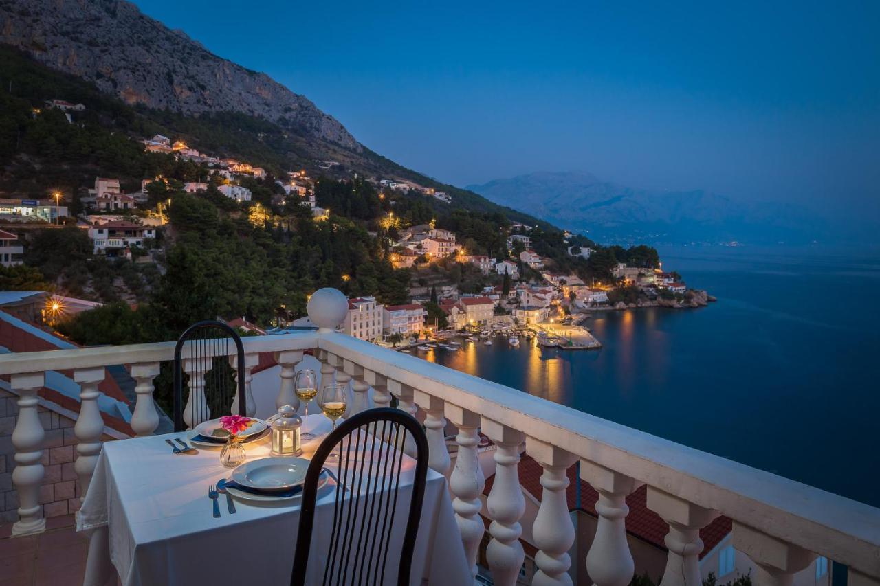 Family Beach Rooms Omiš Dış mekan fotoğraf