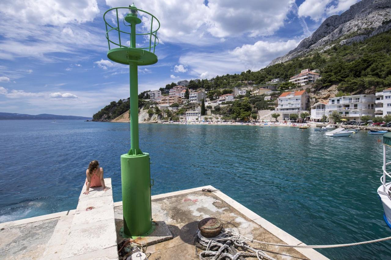 Family Beach Rooms Omiš Dış mekan fotoğraf